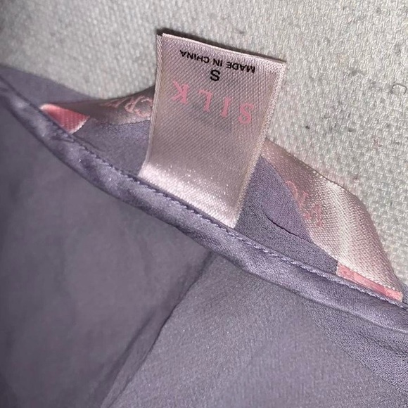Vintage Victoria’s Secret Y2K Silk Slip - Picture 4 of 4